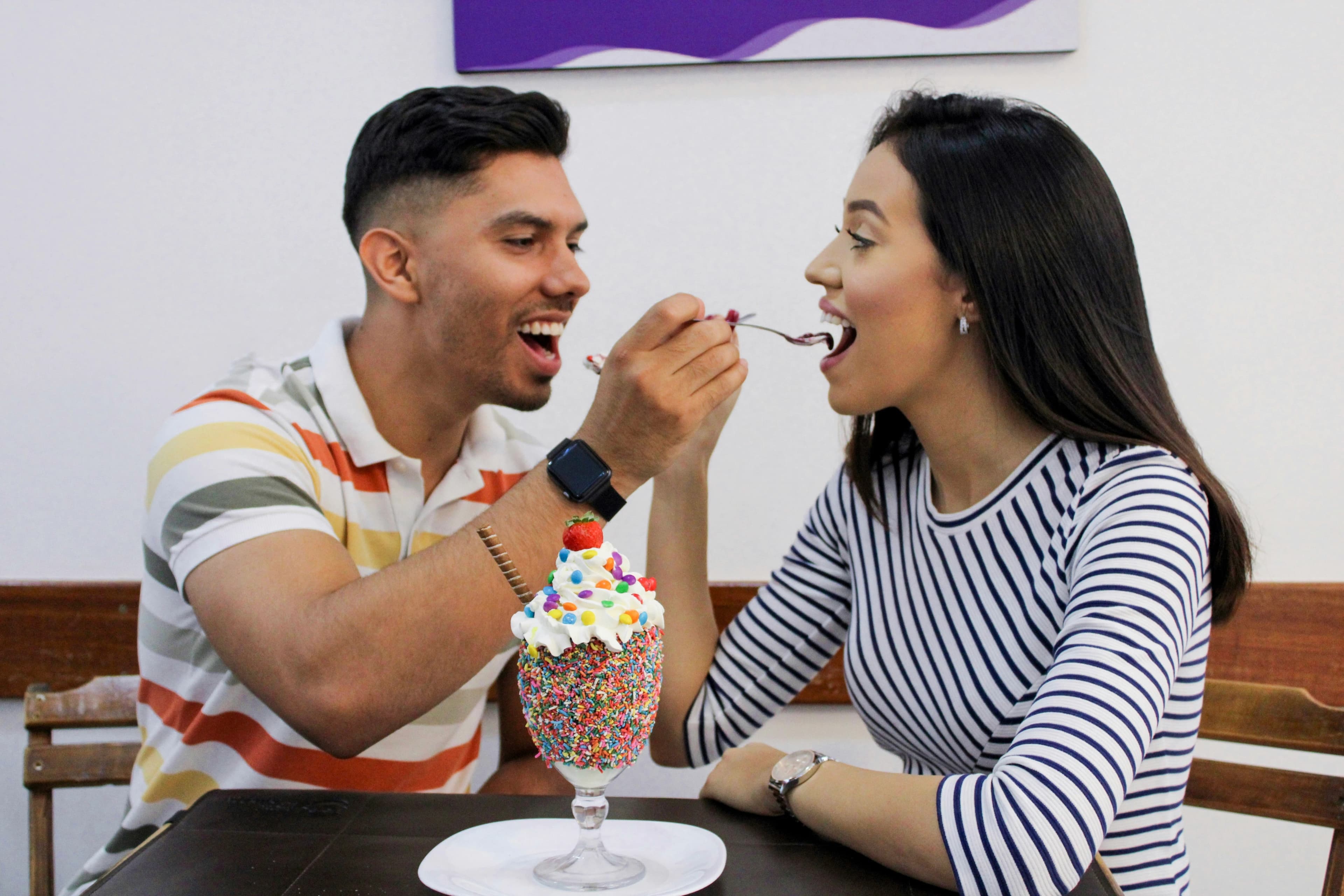 casal comendo